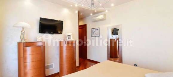 Квартира с 3 спальнями в Сереньо, Италия № 352049 35