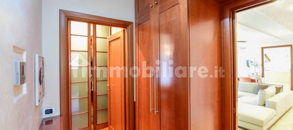 Квартира с 3 спальнями в Сереньо, Италия № 352049 32