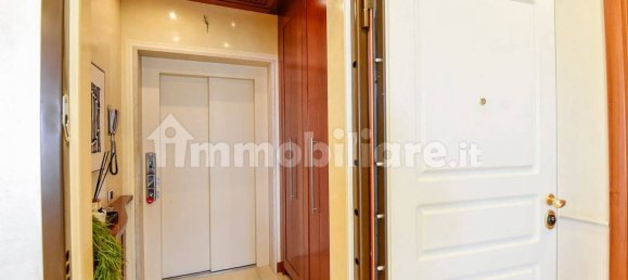 Квартира с 3 спальнями в Сереньо, Италия № 352049 9