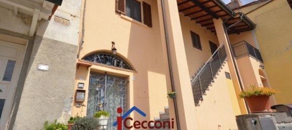 Дом с 6 комнатами в Черрето Гвиди, Италия № 111832 2