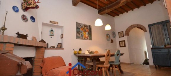 Дом с 6 комнатами в Черрето Гвиди, Италия № 111832 5