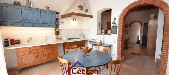 Дом с 6 комнатами в Черрето Гвиди, Италия № 111832 6