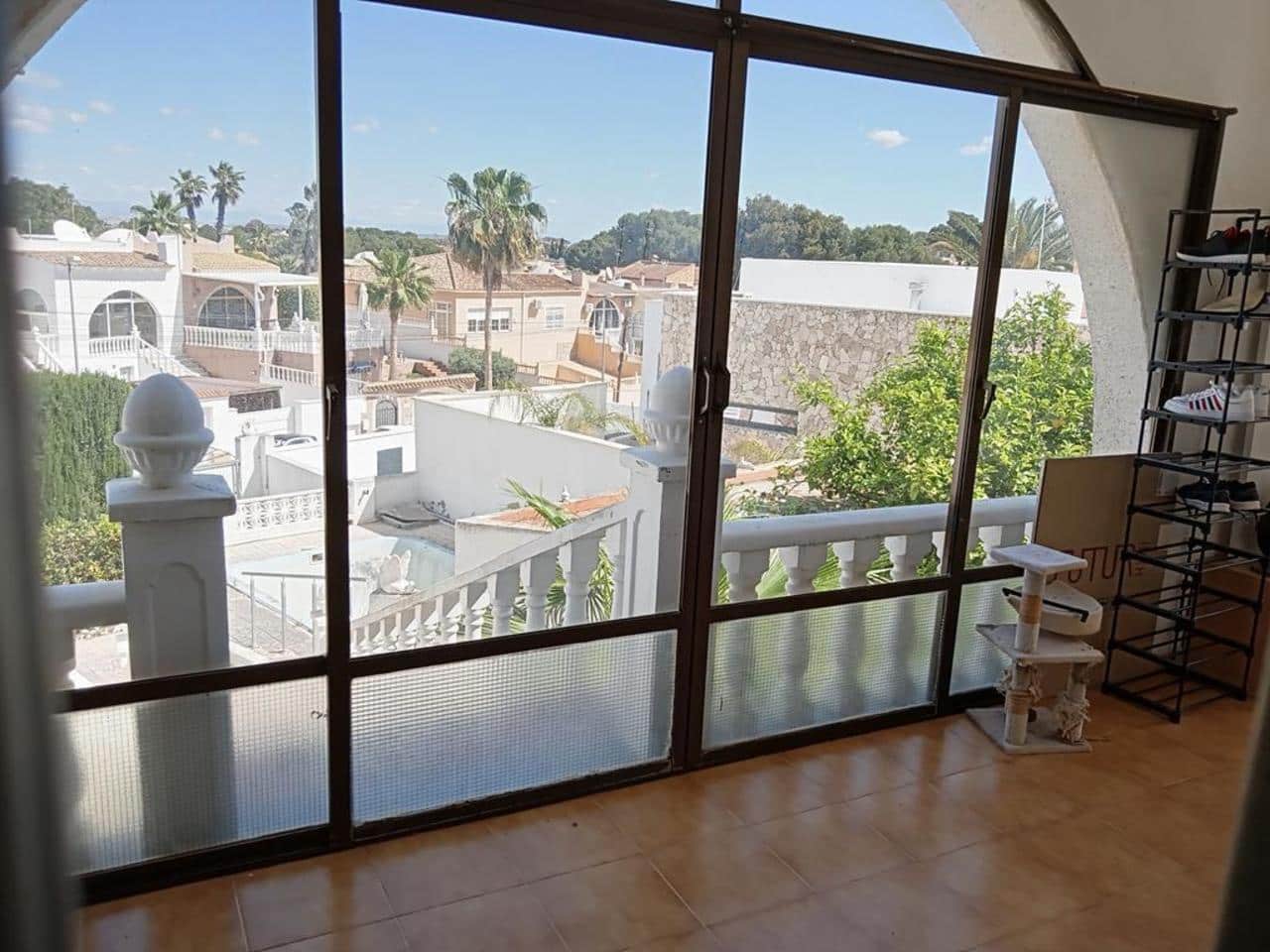 2 bedrooms House in Torrevieja, Spain No. 191289