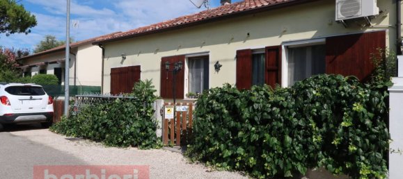 2 Schlafzimmer Villa in Cervia, Italy, Nr. 285325 3