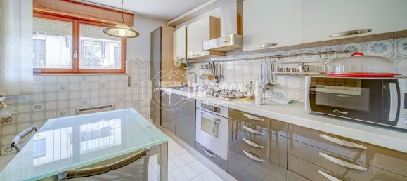 6غرفة فيلا في Sesto Calende, Italy رقم 114950 24