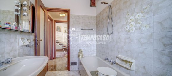 6غرفة فيلا في Sesto Calende, Italy رقم 114950 32