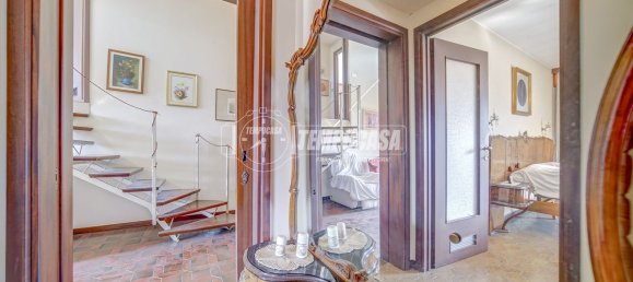 6غرفة فيلا في Sesto Calende, Italy رقم 114950 33