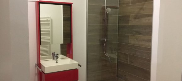 2-salle Appartement à Tours, France No. 324969 2