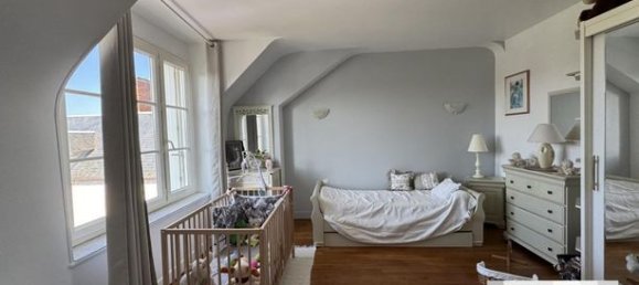 6 bedrooms House in Checy, France No. 290061 17