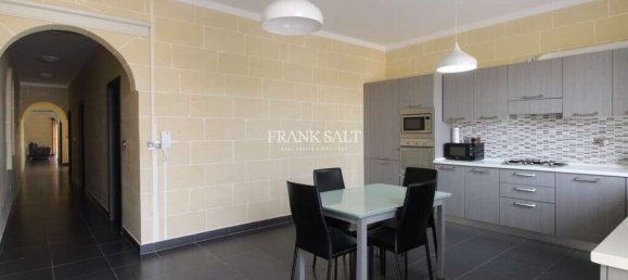 3 bedrooms Apartment in Ghasri, Malta No. 5941 2