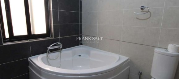 3 bedrooms Apartment in Ghasri, Malta No. 5941 11