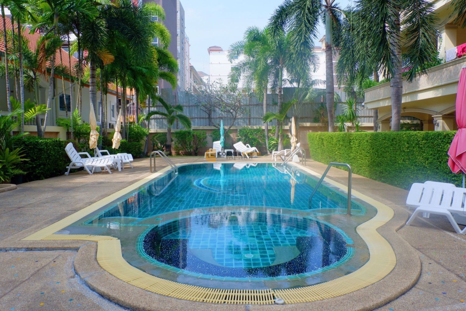 3 bedrooms Apartment in Pattaya, Thailand No. 12255