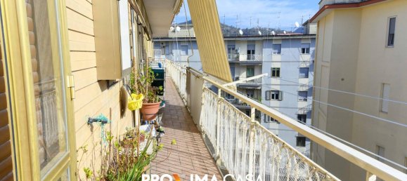 Apartamento de 3 habitaciónes en Salerno, Italy No. 4540 5