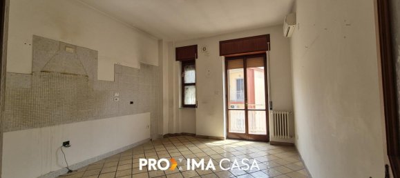 Apartamento de 3 habitaciónes en Salerno, Italy No. 4540 11