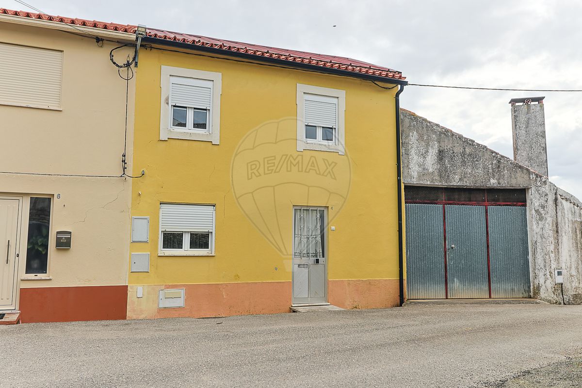 Casa de 3 dormitorios en Montemor o Velho, Portugal No. 40270