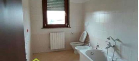 5 rooms Apartment in Dalmine, Italy No. 283379 12