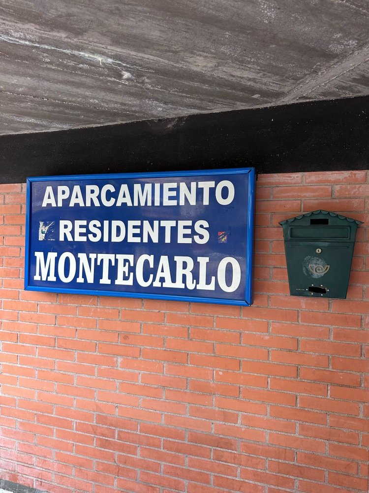 Гараж в Мостолес, Испания № 201002