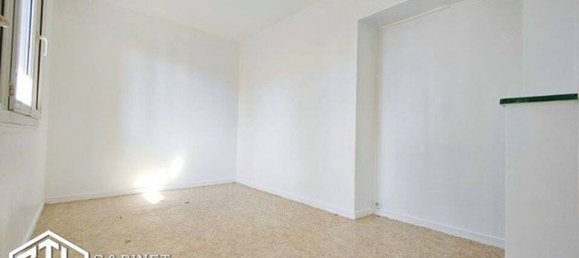 3 Schlafzimmer Wohnung in Clichy-sous-Bois, France, Nr. 134130 6