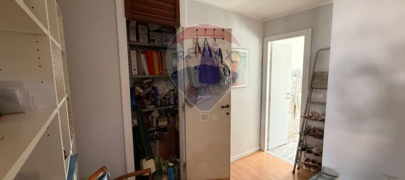 1 bedroom Apartment in Rome, Italy No. 310975 2