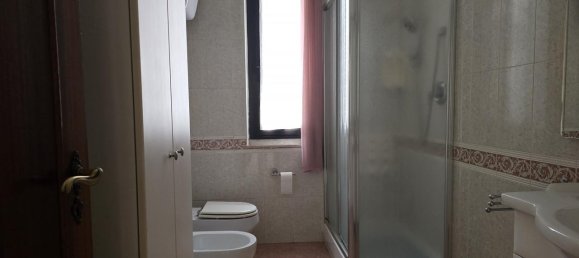 Apartamento de 4 divisões em Terni, Italy N.º 75520 18