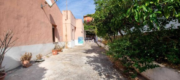 Casa de 3 dormitorios en Olbia, Italy No. 375596 2