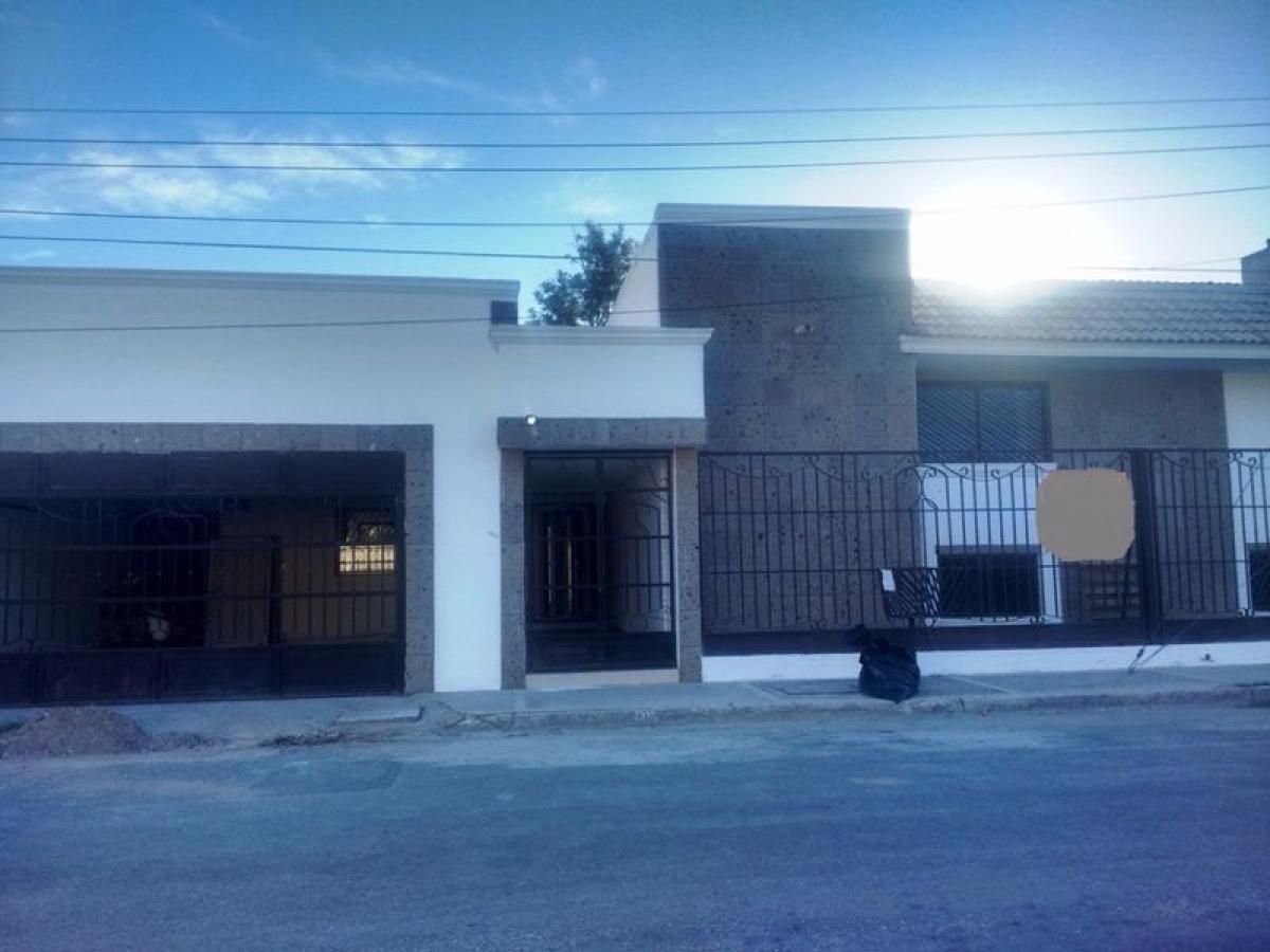 Casa de 3 dormitorios en Playa Vicente, Mexico No. 160525