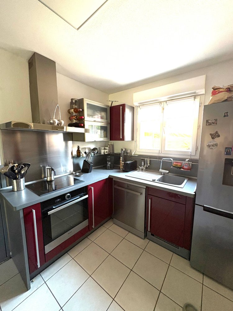 3 bedrooms Villa in Marseille, France No. 329876