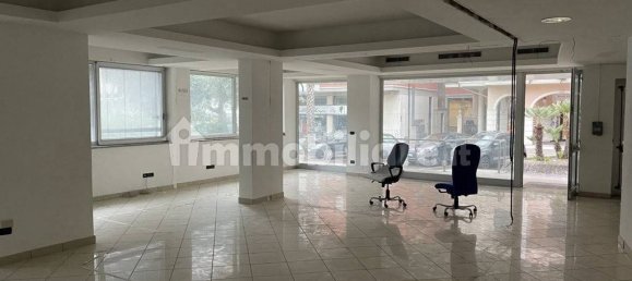 529m² Commercial property in Tortoreto, Italy No. 285764 3