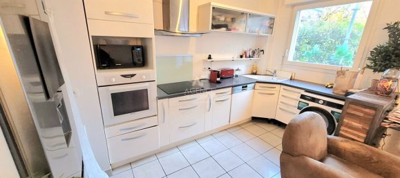 2 bedrooms Apartment in Poissy, France No. 165070 5