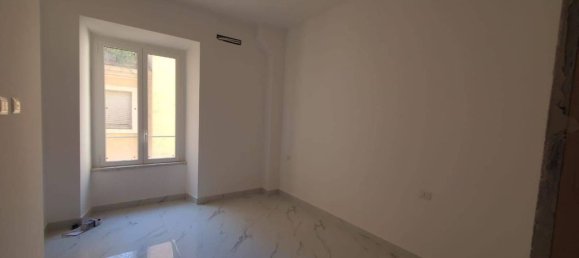 6 bedrooms Apartment in Rome, Italy No. 66644 10