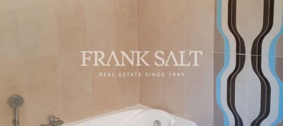 3 chambres Appartement à Ta' Xbiex, Malta No. 10200 27