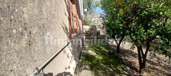 2 Schlafzimmer Villa in Misterbianco, Italy, Nr. 48731 9