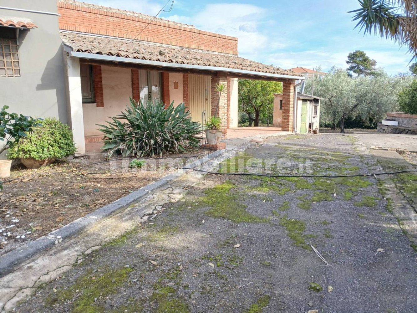 2 Schlafzimmer Villa in Misterbianco, Italy, Nr. 48731