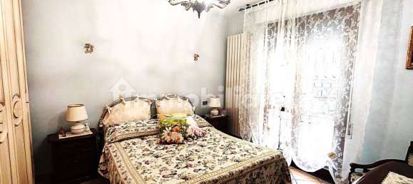 3 Schlafzimmer Haus in Viareggio, Italy, Nr. 280902 20