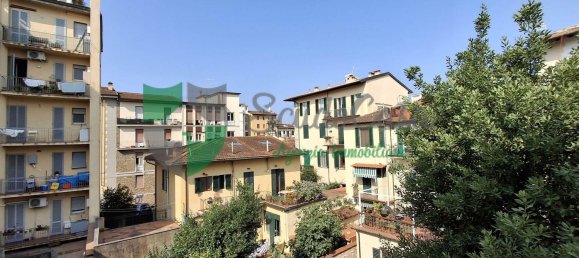 3-salle Appartement à Florence, Italy No. 181804 17
