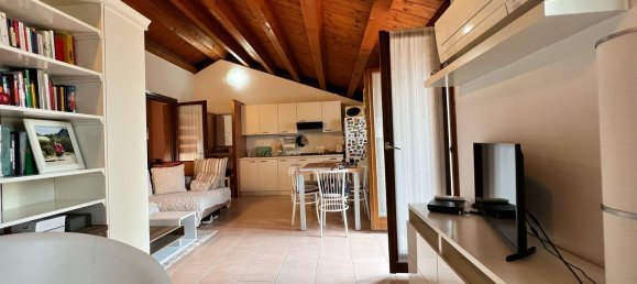 Ático de 3 habitaciónes en San Bonifacio, Italy No. 176984 5