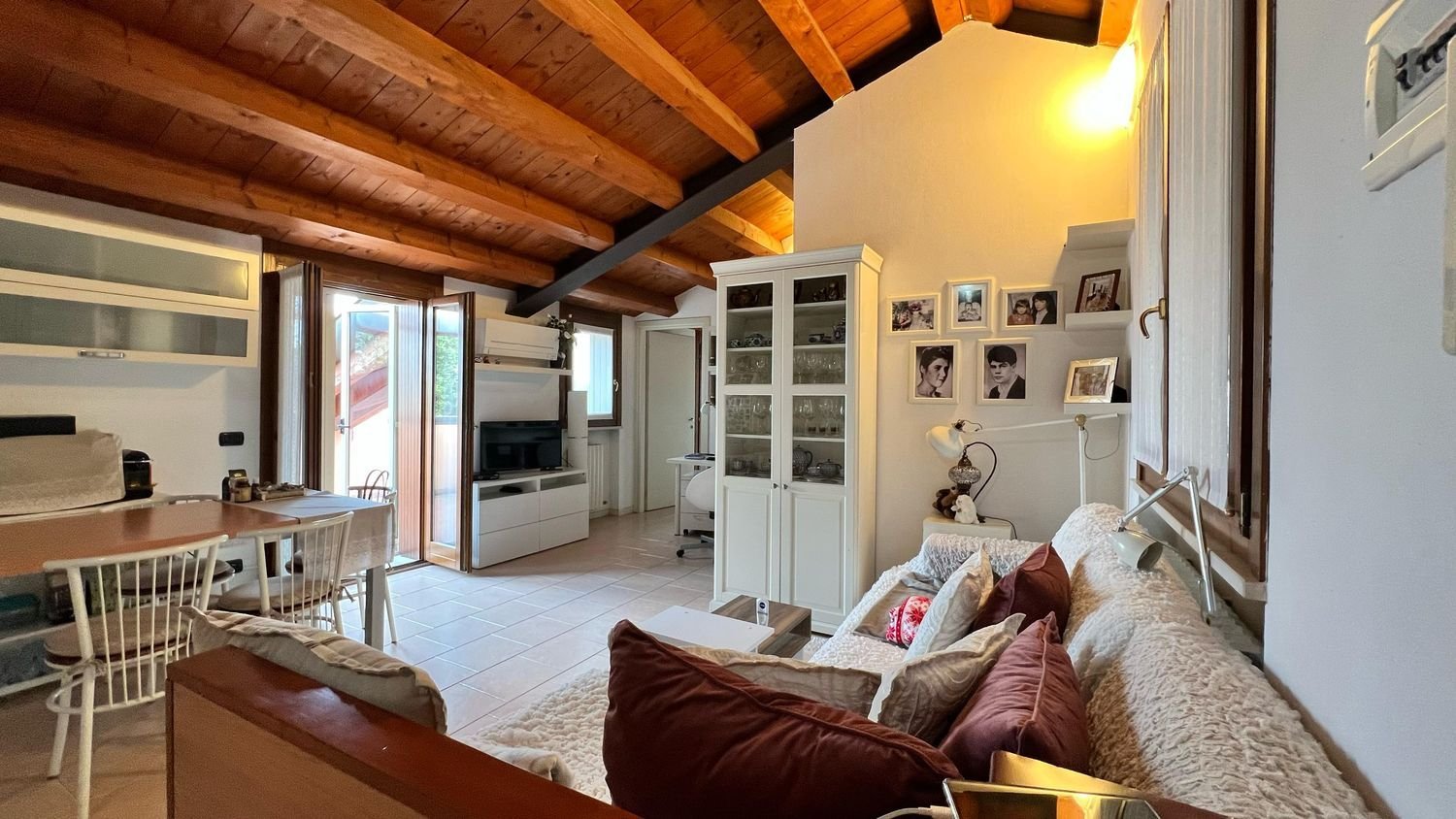 Ático de 3 habitaciónes en San Bonifacio, Italy No. 176984