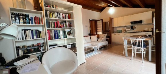 Ático de 3 habitaciónes en San Bonifacio, Italy No. 176984 3