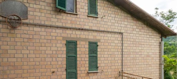 Casa de 21 divisão em Urbino, Italy N.º 289752 22