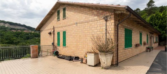 Casa de 21 divisão em Urbino, Italy N.º 289752 3