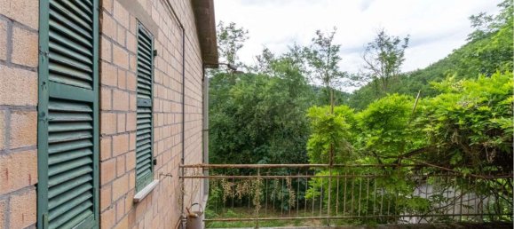 Casa de 21 divisão em Urbino, Italy N.º 289752 24