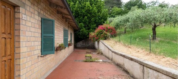 Casa de 21 divisão em Urbino, Italy N.º 289752 18