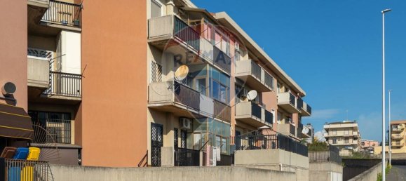 Apartamento de 2 dormitorios en Catania, Italy No. 87985 18