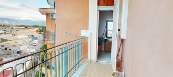 4 rooms Apartment in Pomigliano d'Arco, Italy No. 24055 20