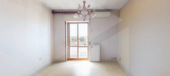 4 rooms Apartment in Pomigliano d'Arco, Italy No. 24055 15