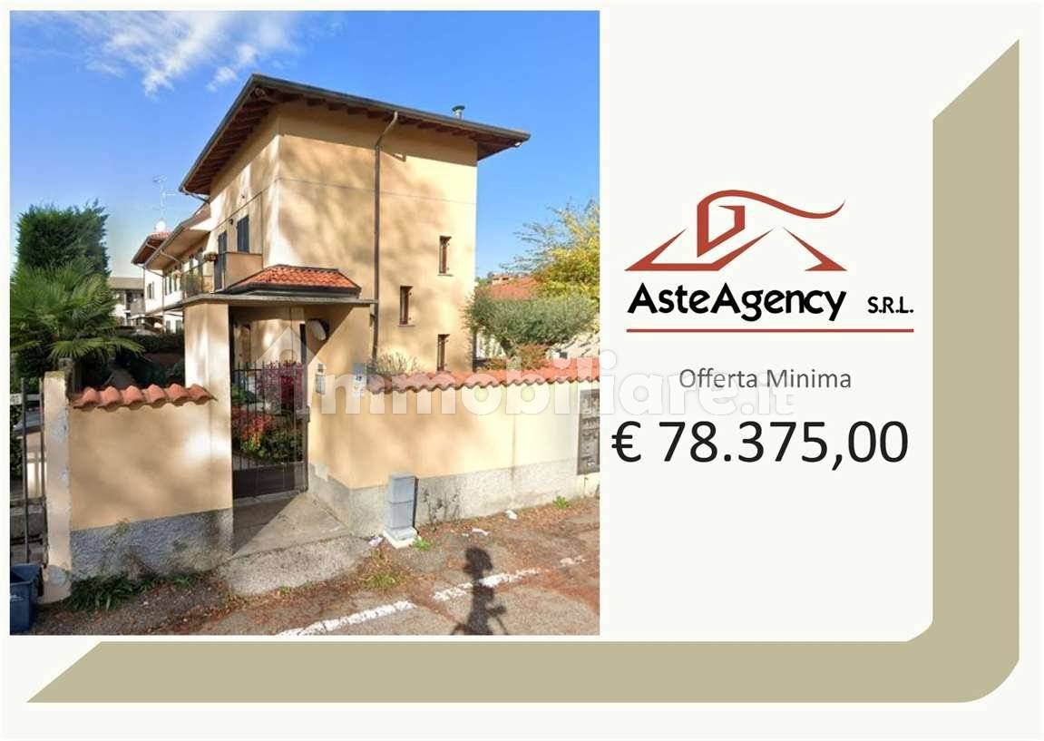 1 bedroom Apartment in Marcallo con Casone, Italy No. 375811