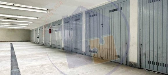 3 bedrooms Apartment in Milan, Italy No. 379151 41