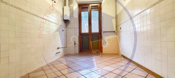 3 bedrooms Apartment in Milan, Italy No. 379151 9