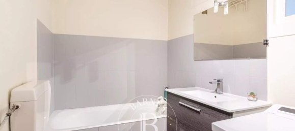 2 bedrooms Apartment in Versailles, France No. 168086 8