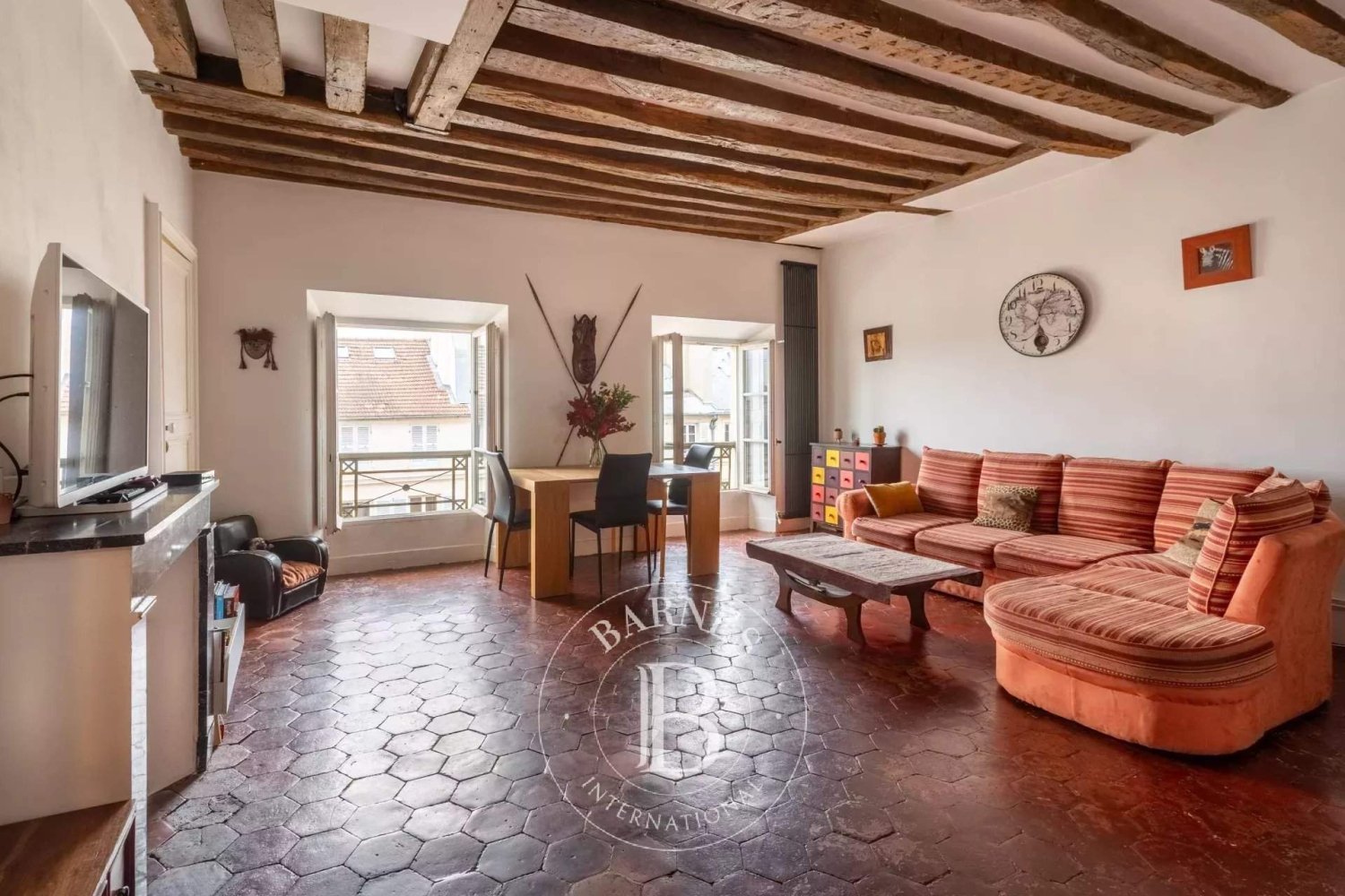 2 bedrooms Apartment in Versailles, France No. 168086